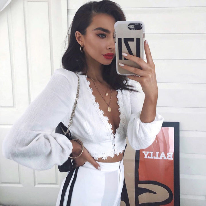 Women's Floral Lace Trim V-Neck Cropped Blouse